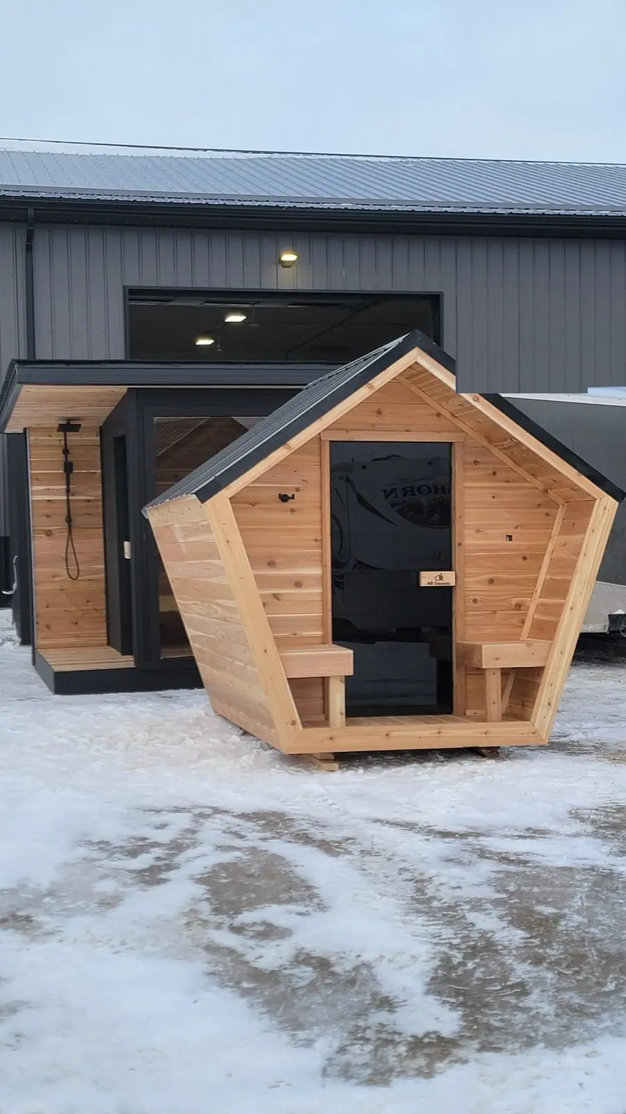 Pentagon sauna, ready for delivery